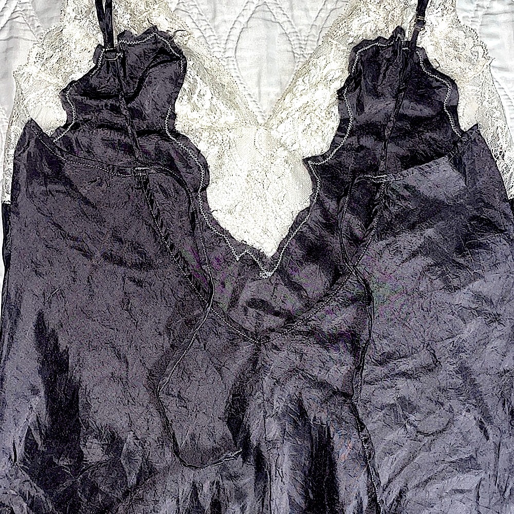 Victoria’s Secret silk and lace teddy size M - Picture 9 of 13